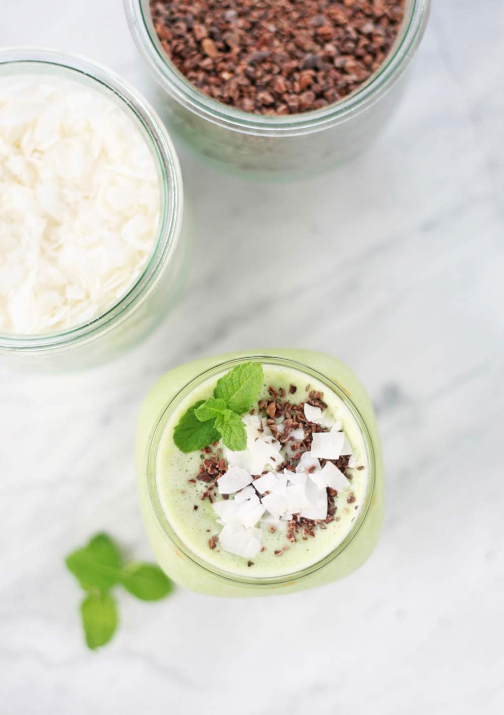Mint Cacao Chip Smoothie | Vegukate